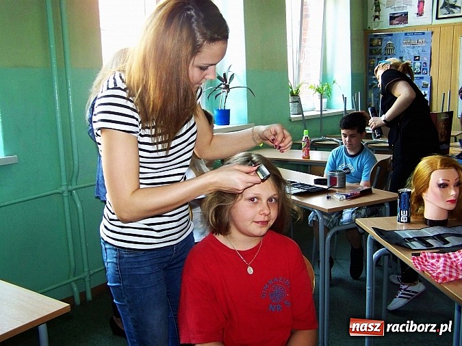 Zdjęcie w galerii na portalu naszraciborz.pl: III Festiwal Nauki i Techniki w Gimnazjum Nr 5 wiadomości z regionu