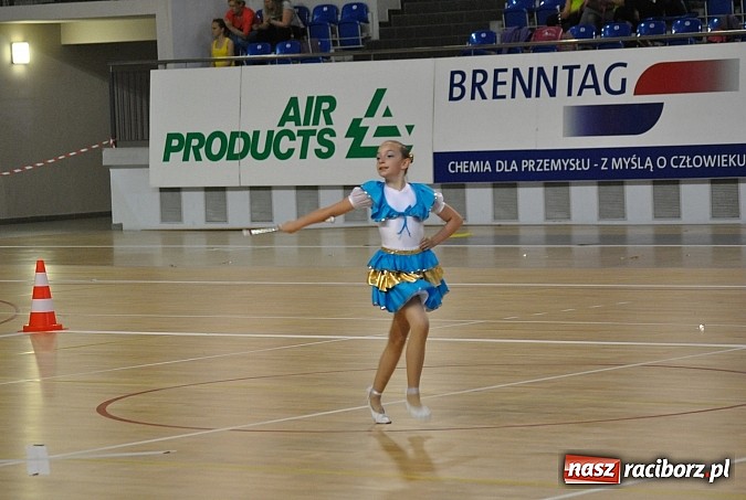 Zdjęcie w galerii na portalu naszraciborz.pl: 19 tytułów mistrzowskich i 9 pucharów mażoretek Tęczy  wiadomości z regionu