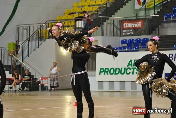 Zdjęcie w galerii na portalu naszraciborz.pl: 19 tytułów mistrzowskich i 9 pucharów mażoretek Tęczy  wiadomości z regionu