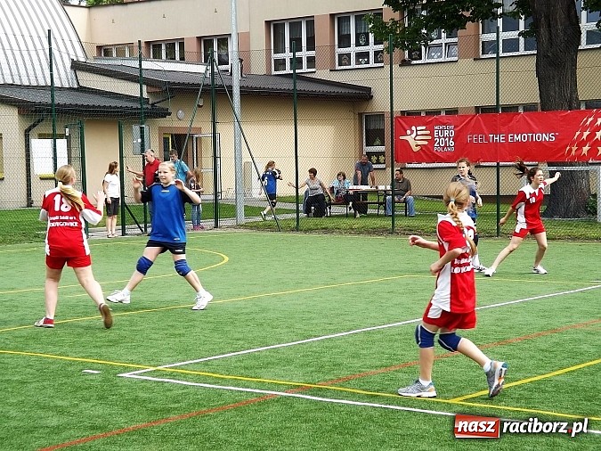 Zdjęcie w galerii na portalu naszraciborz.pl: Wojewódzki Finał Szczypiorniaka pierwszy raz w gminie Pietrowice Wielkie wiadomości z regionu
