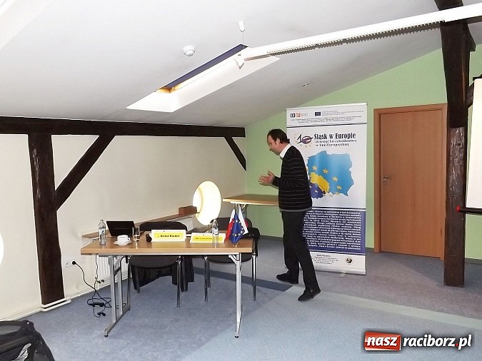 Zdjęcie w galerii na portalu naszraciborz.pl: PWSZ: Czeskie środowisko polityczne na szczeblu regionalnym wiadomości z regionu