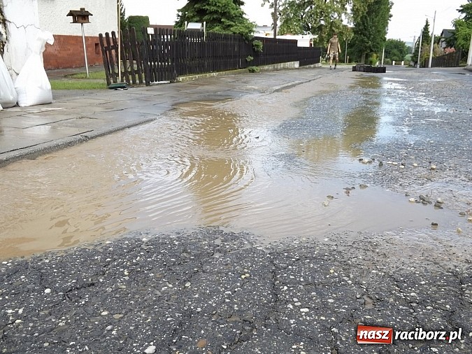 Zdjęcie w galerii na portalu naszraciborz.pl: Sobieskiego zalana drugi raz w ciągu doby  wiadomości z regionu