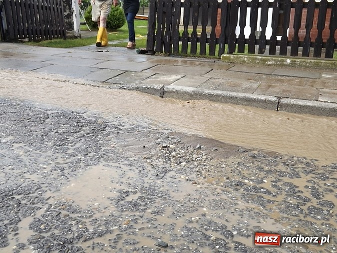 Zdjęcie w galerii na portalu naszraciborz.pl: Sobieskiego zalana drugi raz w ciągu doby  wiadomości z regionu