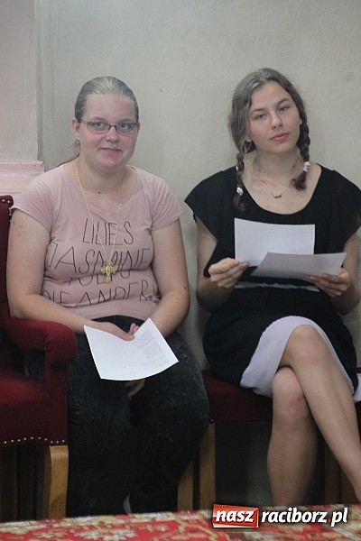 Zdjęcie w galerii na portalu naszraciborz.pl: Dziecięcy ch&oacute;r Eichendorffa koncertuje z okazji Dnia Matki wiadomości z regionu