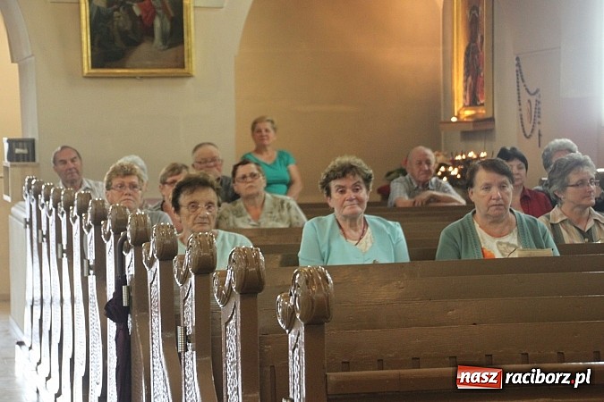 Zdjęcie w galerii na portalu naszraciborz.pl: Dziecięcy ch&oacute;r Eichendorffa koncertuje z okazji Dnia Matki wiadomości z regionu