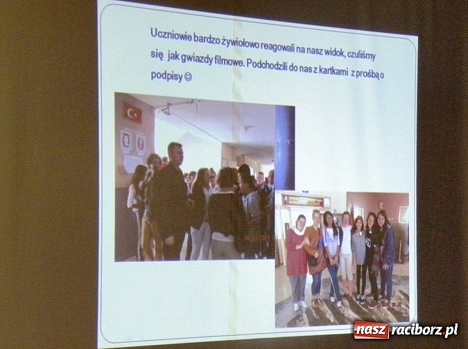 Zdjęcie w galerii na portalu naszraciborz.pl: Pomarańczowa Antalaya w bibliotece wiadomości z regionu