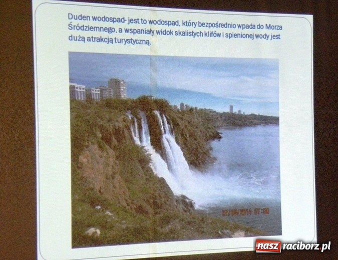 Zdjęcie w galerii na portalu naszraciborz.pl: Pomarańczowa Antalaya w bibliotece wiadomości z regionu