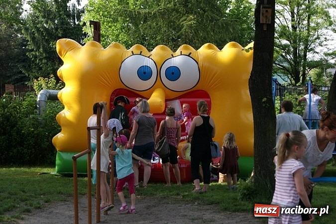 Zdjęcie w galerii na portalu naszraciborz.pl: Rodzinny festyn w kuźniańskim Przedszkolu wiadomości z regionu