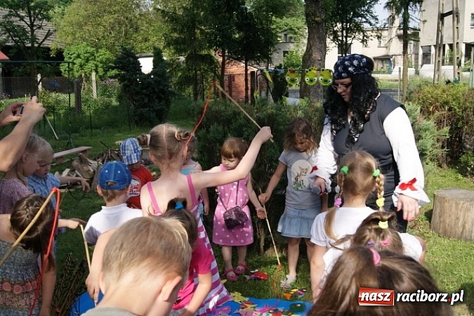 Zdjęcie w galerii na portalu naszraciborz.pl: Rodzinny festyn w kuźniańskim Przedszkolu wiadomości z regionu