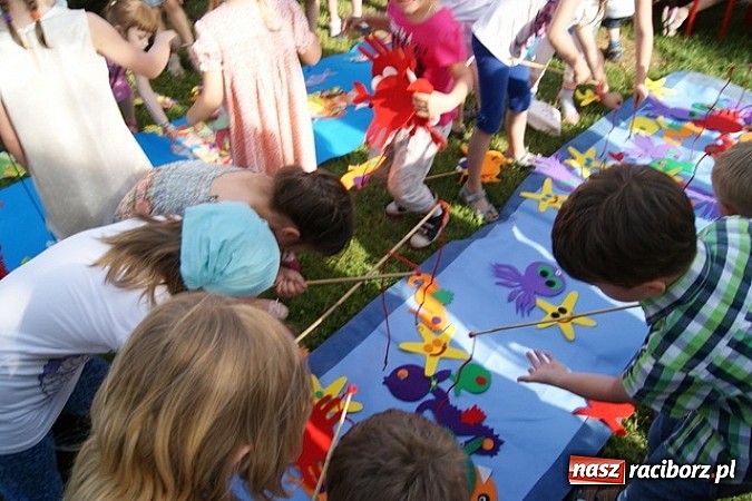 Zdjęcie w galerii na portalu naszraciborz.pl: Rodzinny festyn w kuźniańskim Przedszkolu wiadomości z regionu