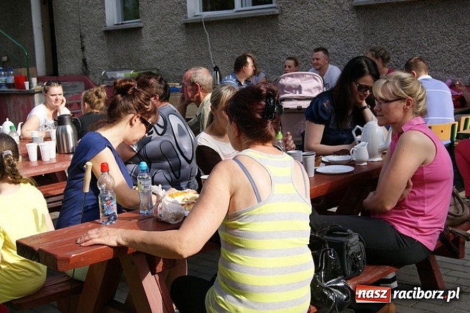 Zdjęcie w galerii na portalu naszraciborz.pl: Rodzinny festyn w kuźniańskim Przedszkolu wiadomości z regionu