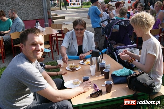 Zdjęcie w galerii na portalu naszraciborz.pl: Rodzinny festyn w kuźniańskim Przedszkolu wiadomości z regionu