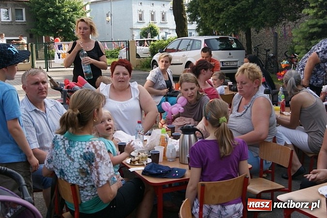 Zdjęcie w galerii na portalu naszraciborz.pl: Rodzinny festyn w kuźniańskim Przedszkolu wiadomości z regionu