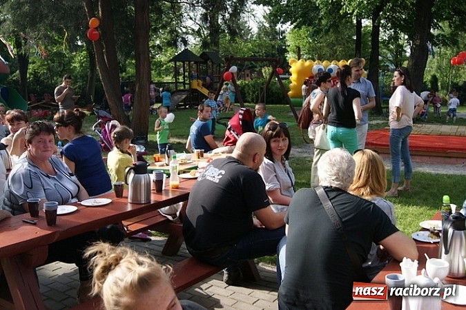 Zdjęcie w galerii na portalu naszraciborz.pl: Rodzinny festyn w kuźniańskim Przedszkolu wiadomości z regionu
