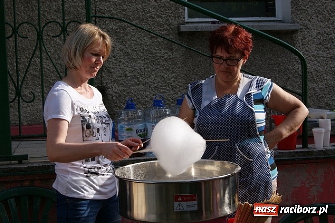 Zdjęcie w galerii na portalu naszraciborz.pl: Rodzinny festyn w kuźniańskim Przedszkolu wiadomości z regionu