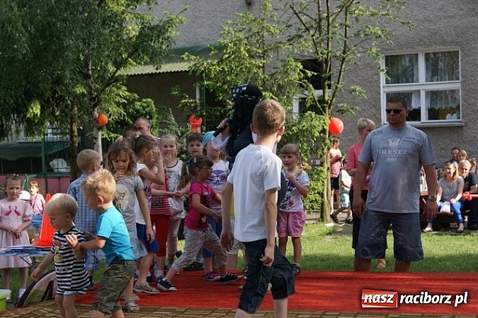 Zdjęcie w galerii na portalu naszraciborz.pl: Rodzinny festyn w kuźniańskim Przedszkolu wiadomości z regionu