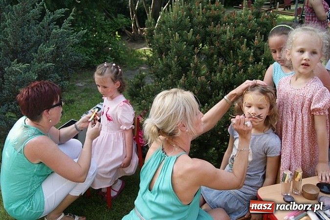 Zdjęcie w galerii na portalu naszraciborz.pl: Rodzinny festyn w kuźniańskim Przedszkolu wiadomości z regionu