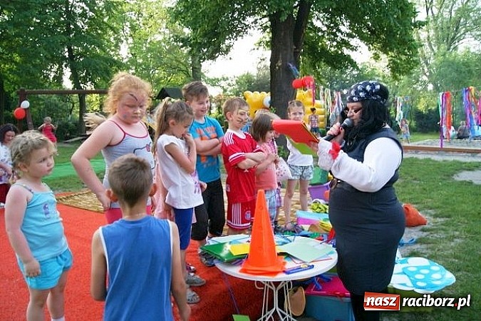 Zdjęcie w galerii na portalu naszraciborz.pl: Rodzinny festyn w kuźniańskim Przedszkolu wiadomości z regionu