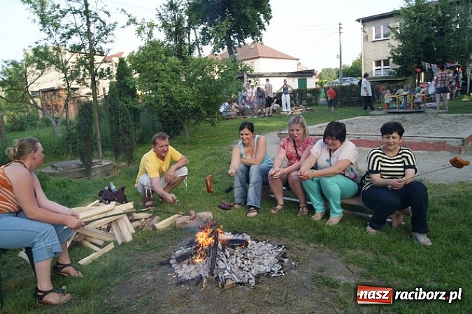 Zdjęcie w galerii na portalu naszraciborz.pl: Rodzinny festyn w kuźniańskim Przedszkolu wiadomości z regionu