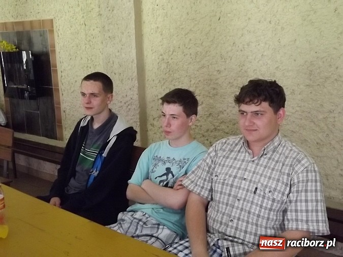 Zdjęcie w galerii na portalu naszraciborz.pl: Płeć piękna prowadzi w zawodach strzeleckich! wiadomości z regionu