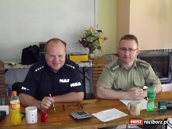 Zdjęcie w galerii na portalu naszraciborz.pl: Płeć piękna prowadzi w zawodach strzeleckich! wiadomości z regionu