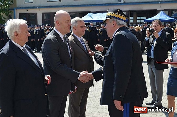 Zdjęcie w galerii na portalu naszraciborz.pl: Złote medale za zasługi dla pożarnictwa wiadomości z regionu