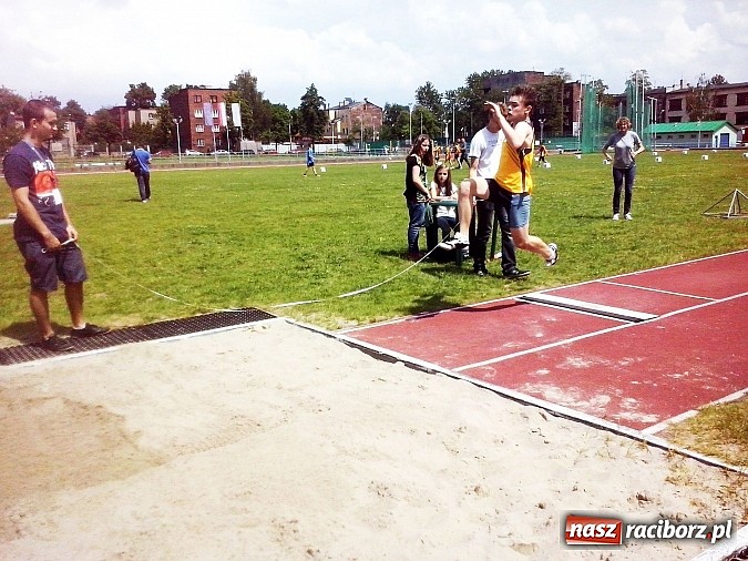 Zdjęcie w galerii na portalu naszraciborz.pl: SP 15 po raz kolejny najlepsza wiadomości z regionu