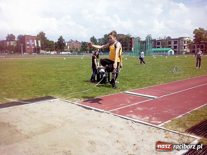 Zdjęcie w galerii na portalu naszraciborz.pl: SP 15 po raz kolejny najlepsza wiadomości z regionu