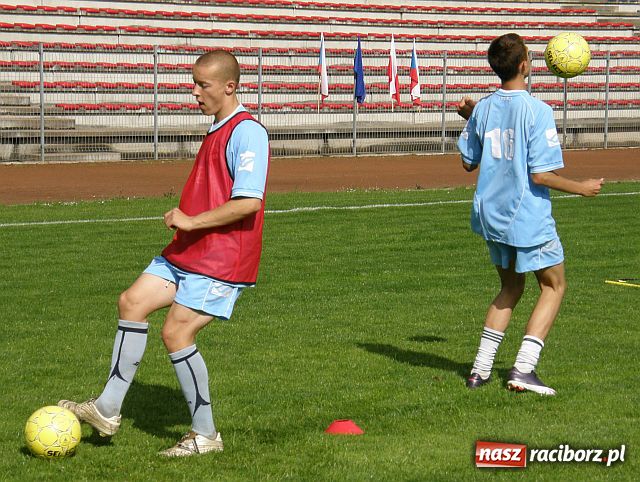 Zdjęcie w galerii na portalu naszraciborz.pl: Potrenowali i zagrali wiadomości z regionu