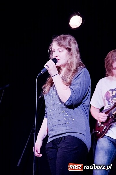 Zdjęcie w galerii na portalu naszraciborz.pl: Powiatowy Festiwal Twórczości Artystycznej - koncert galowy w Strzesze  wiadomości z regionu