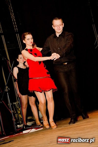 Zdjęcie w galerii na portalu naszraciborz.pl: Powiatowy Festiwal Twórczości Artystycznej - koncert galowy w Strzesze  wiadomości z regionu