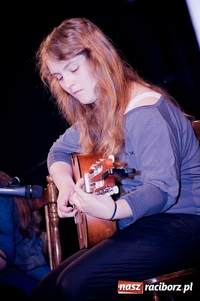 Zdjęcie w galerii na portalu naszraciborz.pl: Powiatowy Festiwal Twórczości Artystycznej - koncert galowy w Strzesze  wiadomości z regionu