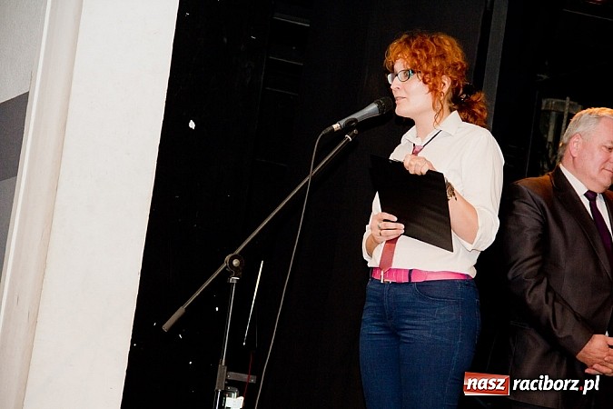 Zdjęcie w galerii na portalu naszraciborz.pl: Powiatowy Festiwal Twórczości Artystycznej - koncert galowy w Strzesze  wiadomości z regionu