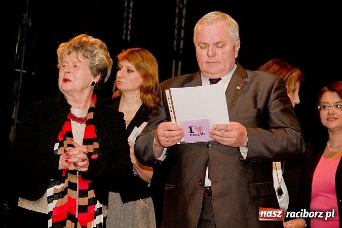 Zdjęcie w galerii na portalu naszraciborz.pl: Powiatowy Festiwal Twórczości Artystycznej - koncert galowy w Strzesze  wiadomości z regionu