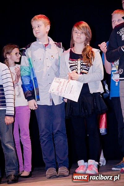 Zdjęcie w galerii na portalu naszraciborz.pl: Powiatowy Festiwal Twórczości Artystycznej - koncert galowy w Strzesze  wiadomości z regionu