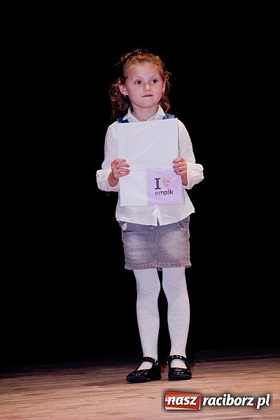 Zdjęcie w galerii na portalu naszraciborz.pl: Powiatowy Festiwal Twórczości Artystycznej - koncert galowy w Strzesze  wiadomości z regionu