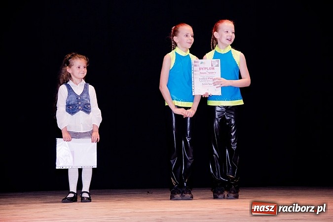 Zdjęcie w galerii na portalu naszraciborz.pl: Powiatowy Festiwal Twórczości Artystycznej - koncert galowy w Strzesze  wiadomości z regionu