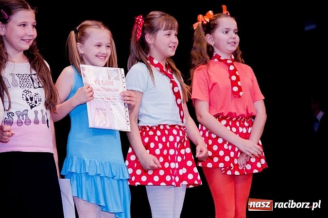 Zdjęcie w galerii na portalu naszraciborz.pl: Powiatowy Festiwal Twórczości Artystycznej - koncert galowy w Strzesze  wiadomości z regionu