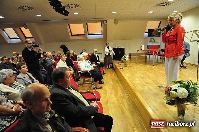 Zdjęcie w galerii na portalu naszraciborz.pl: Lwowska Fala zawitała na raciborski zamek wiadomości z regionu