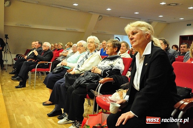 Zdjęcie w galerii na portalu naszraciborz.pl: Lwowska Fala zawitała na raciborski zamek wiadomości z regionu