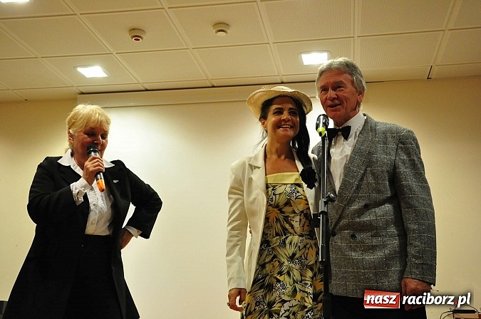 Zdjęcie w galerii na portalu naszraciborz.pl: Lwowska Fala zawitała na raciborski zamek wiadomości z regionu