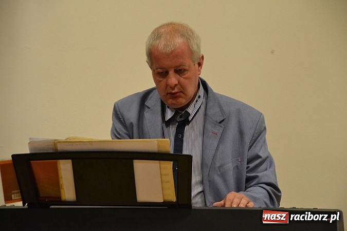 Zdjęcie w galerii na portalu naszraciborz.pl: Lwowska Fala zawitała na raciborski zamek wiadomości z regionu