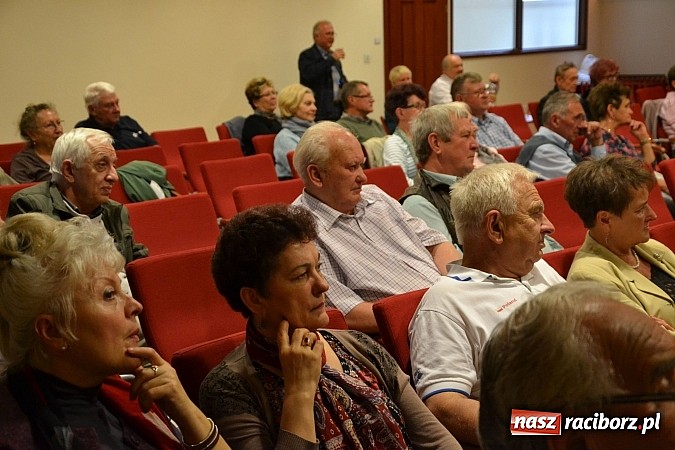 Zdjęcie w galerii na portalu naszraciborz.pl: Lwowska Fala zawitała na raciborski zamek wiadomości z regionu