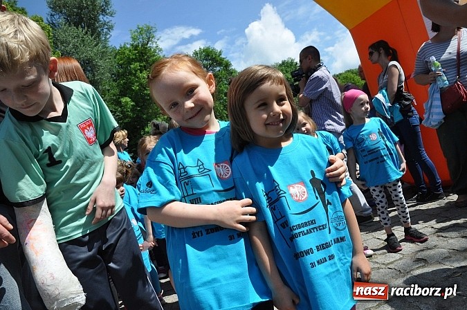 Zdjęcie w galerii na portalu naszraciborz.pl: VIII Raciborski Bieg Profilaktyczny, tym razem w parku Roth wiadomości z regionu