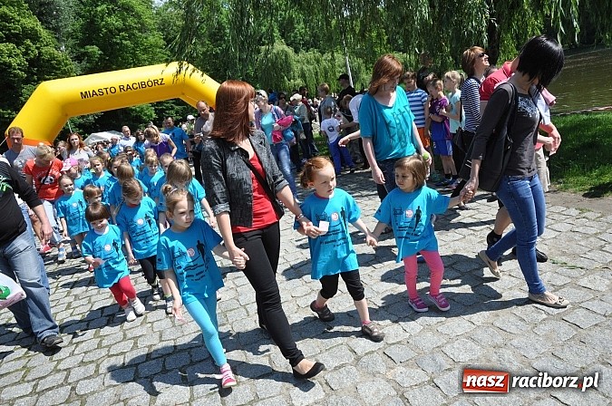 Zdjęcie w galerii na portalu naszraciborz.pl: VIII Raciborski Bieg Profilaktyczny, tym razem w parku Roth wiadomości z regionu