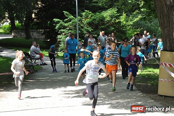 Zdjęcie w galerii na portalu naszraciborz.pl: VIII Raciborski Bieg Profilaktyczny, tym razem w parku Roth wiadomości z regionu