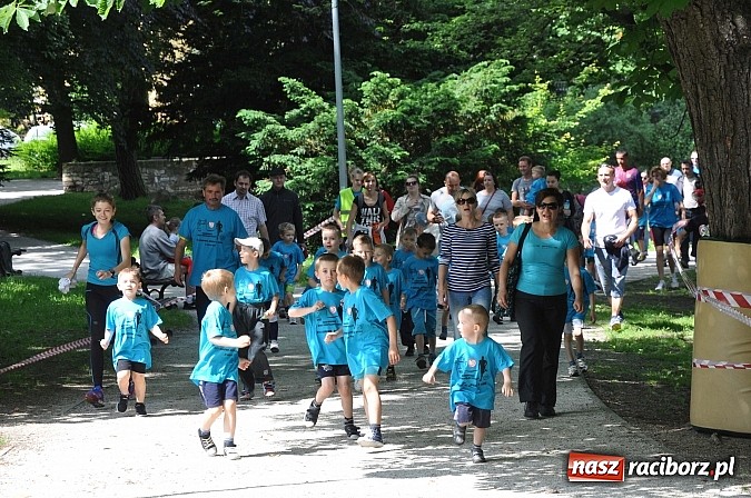 Zdjęcie w galerii na portalu naszraciborz.pl: VIII Raciborski Bieg Profilaktyczny, tym razem w parku Roth wiadomości z regionu