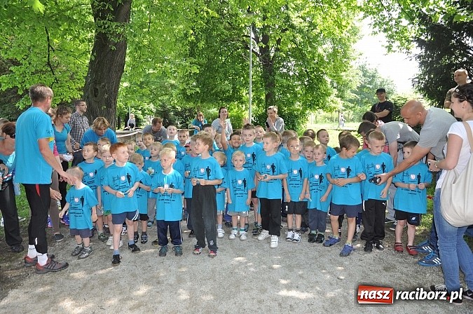 Zdjęcie w galerii na portalu naszraciborz.pl: VIII Raciborski Bieg Profilaktyczny, tym razem w parku Roth wiadomości z regionu