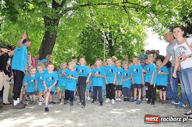Zdjęcie w galerii na portalu naszraciborz.pl: VIII Raciborski Bieg Profilaktyczny, tym razem w parku Roth wiadomości z regionu