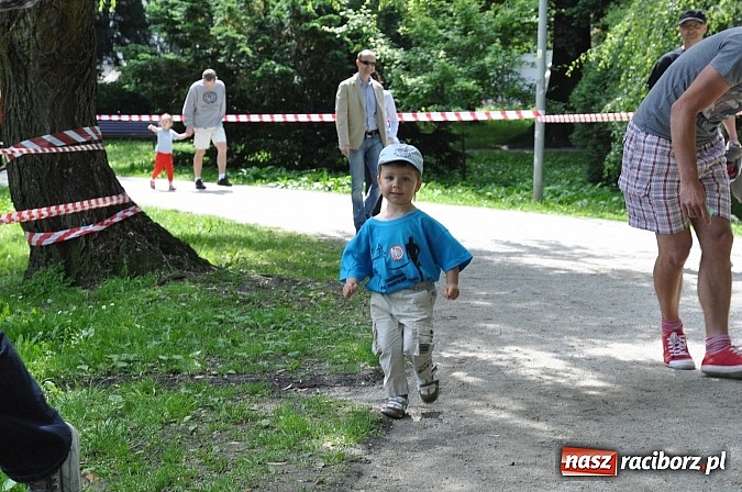 Zdjęcie w galerii na portalu naszraciborz.pl: VIII Raciborski Bieg Profilaktyczny, tym razem w parku Roth wiadomości z regionu
